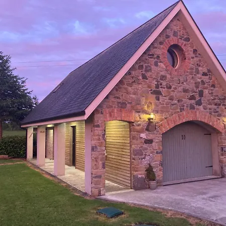Luxury Cavan